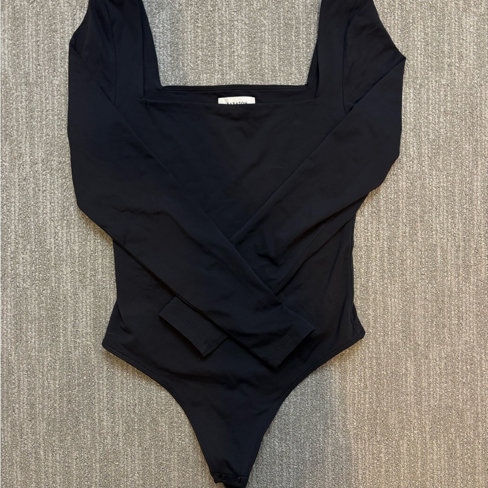 Aritzia original contour square neck bodysuit